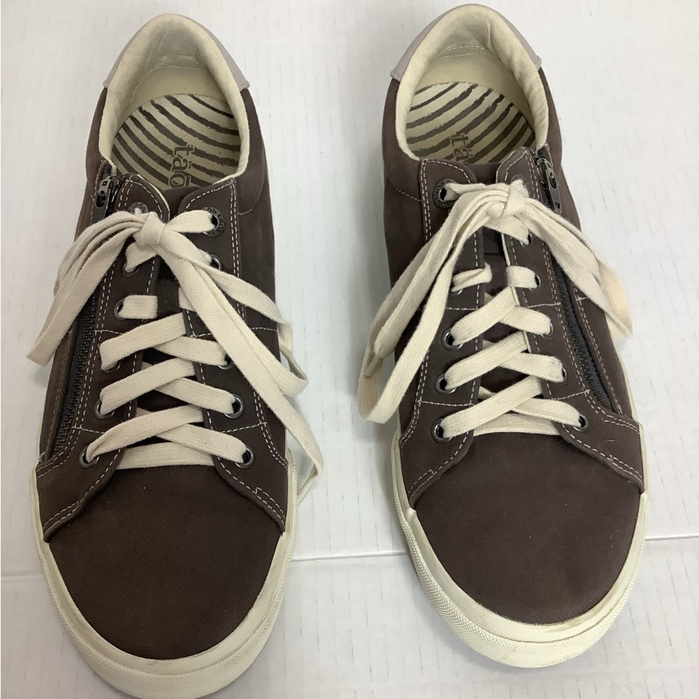Taos Z Soul Side Zip Sneakers Women's 11 Brown Canvas Lace Up Comfort Low Shoes